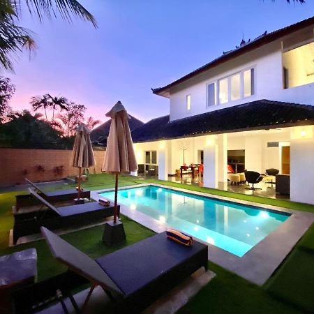 Villa Julia | Heart Of Seminyak | 350M Beach Eksteriør billede